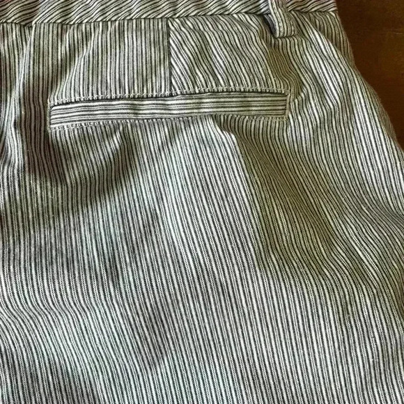 Banana Republic shorts - Picture 6 of 10
